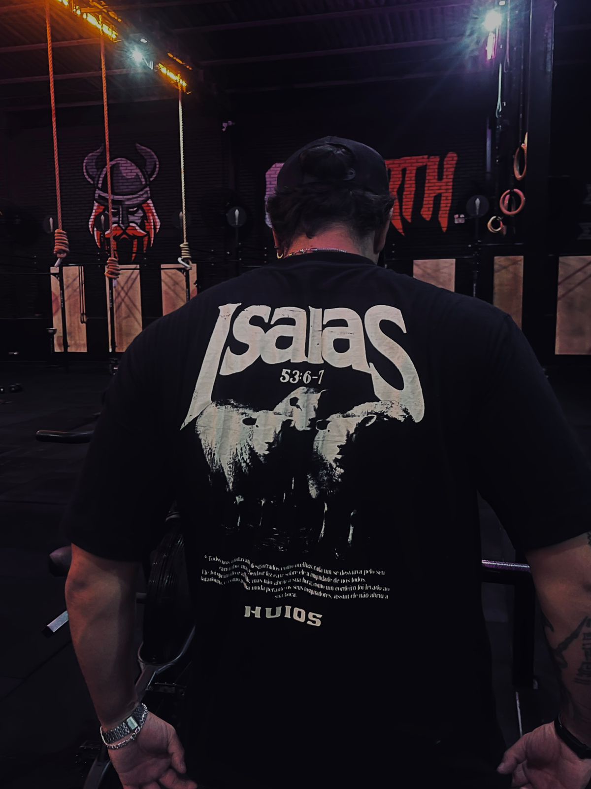 Camiseta Isaias 53:6-7